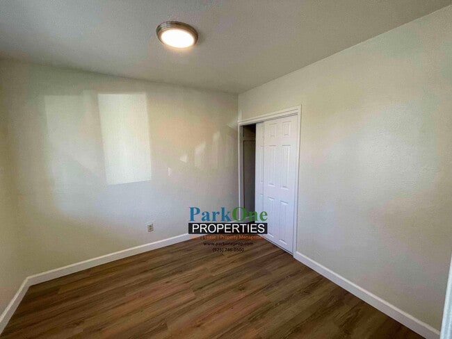 Building Photo - Buckley