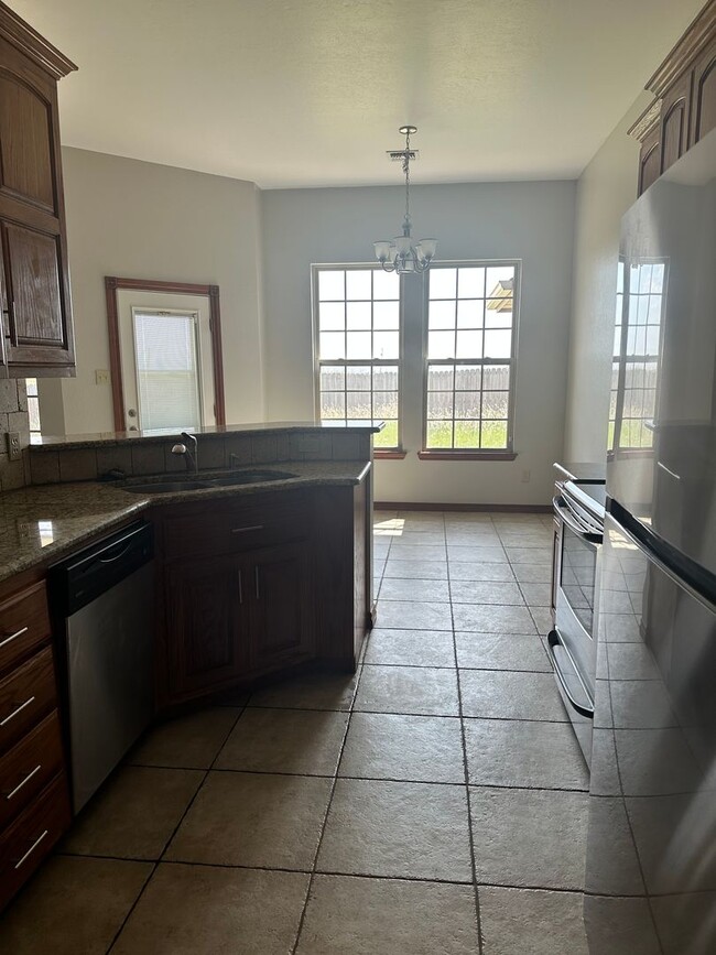 Building Photo - Great Home located in Dove Creek!$250.00 o...