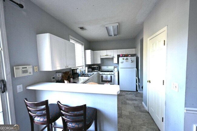 Building Photo - 120 Windcroft Cir NW