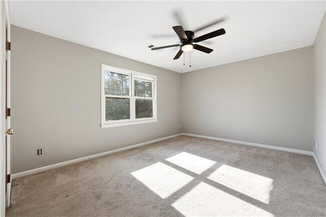 Building Photo - 6148 Winfield Ct