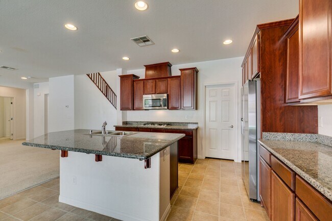 Building Photo - 12056 La Palmera Ave