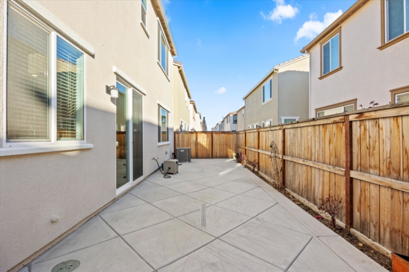 Building Photo - 3554 Damora Ave