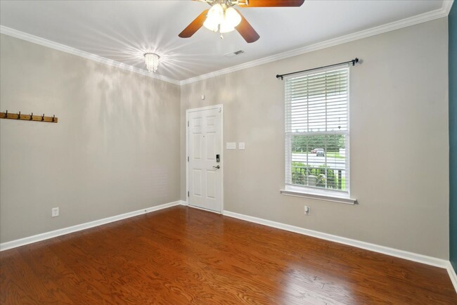 Building Photo - Hampton Home for Rent (3 bed/2.5 bath)