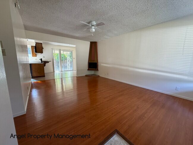 Building Photo - 7130 Reichmuth Way