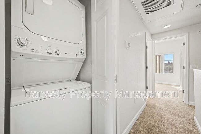 Building Photo - 4455 E Paradise Vlg Pkwy S