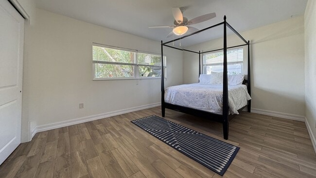 Building Photo - 6660 Bay St