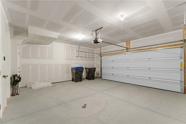 Building Photo - 206 Oliver Wy