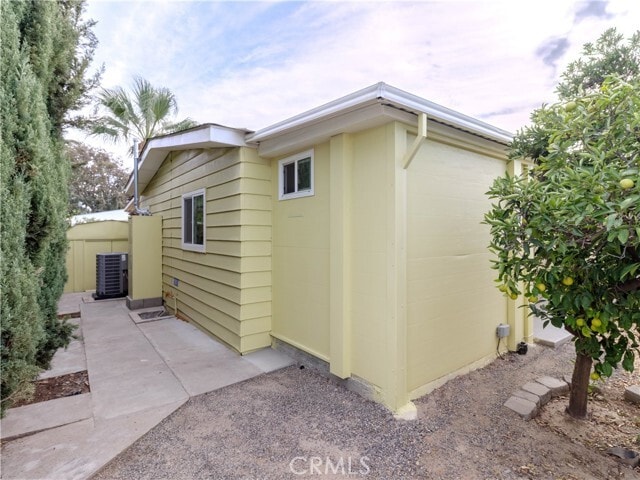 Building Photo - 1439 Ridgemont Way