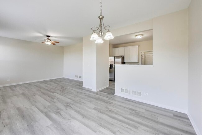 Building Photo - 23927 McMullin Cir