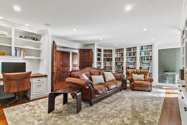 Building Photo - 1010 Emerald Bay