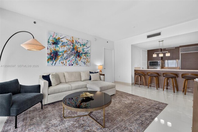 Building Photo - 475 Brickell Ave