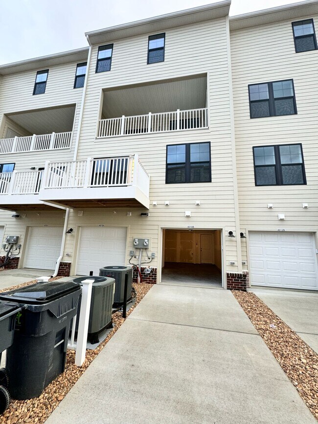 Building Photo - 551 Munson Woods Walk
