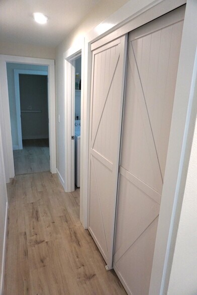 Hallway - 7218 NE 16th Ave