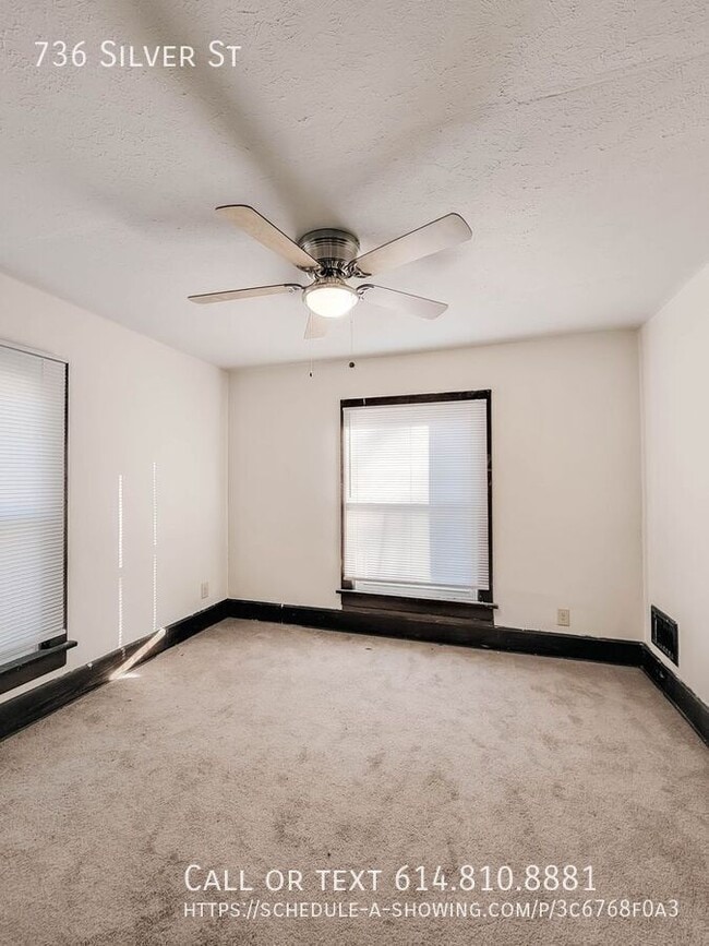 Building Photo - 736 Silver St