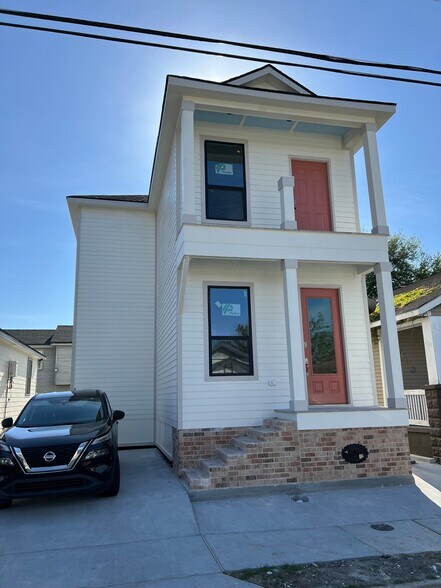 Building Photo - 1835 Louisa St