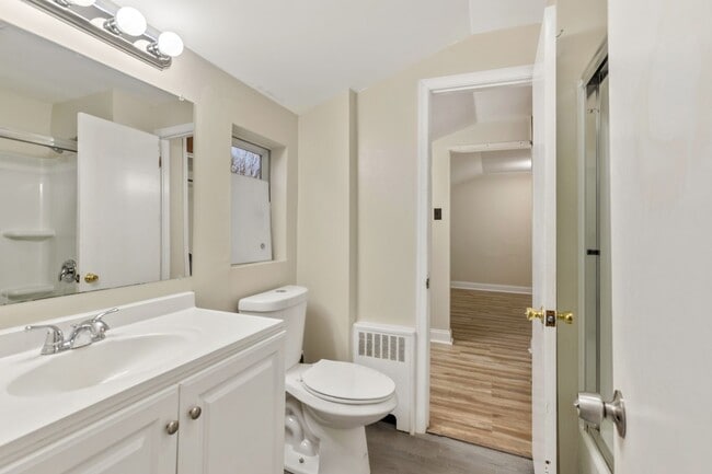 Building Photo - Single family Walking distance to UofD; Av...