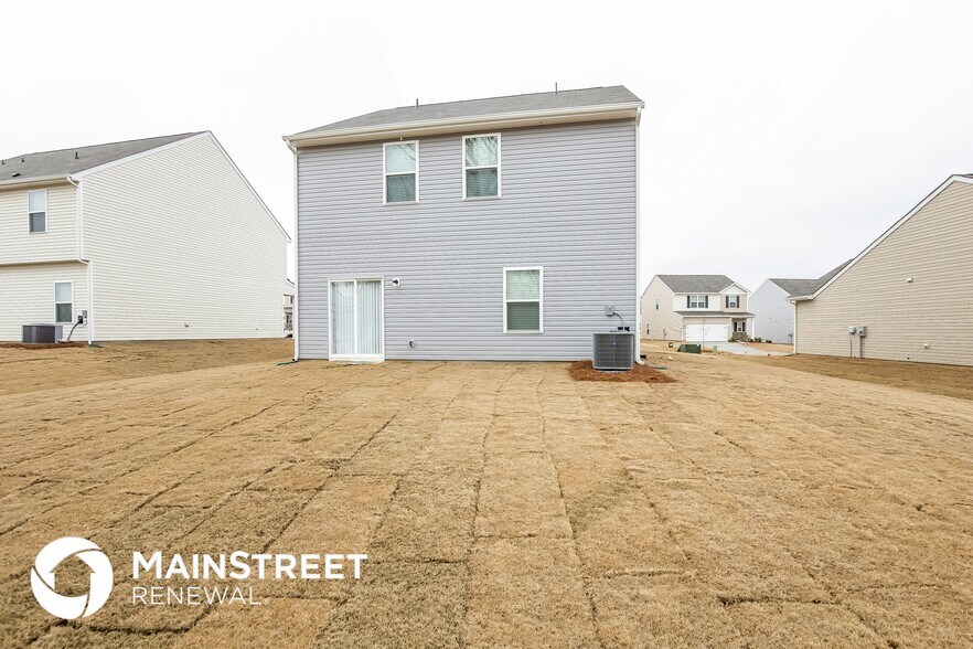 Building Photo - 7510 Malden Park Dr
