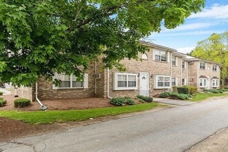 Building Photo - 70 A Washington Park Dr