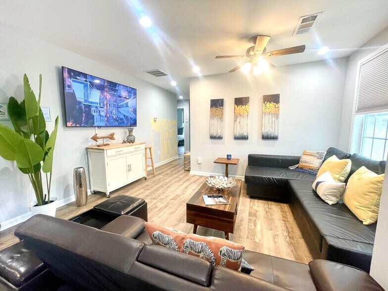 Building Photo - 285 Whitaker Cir NW