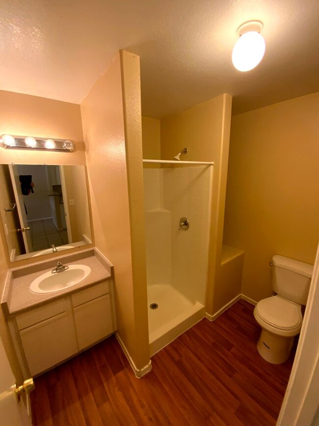 Building Photo - FREE RENT THROUGH 12-31-24 FOR QUALIFIED A...