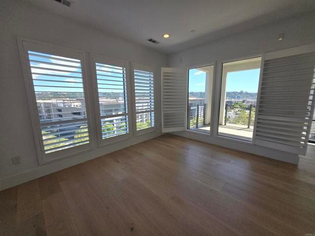 Building Photo - 8337 Distinctive Dr