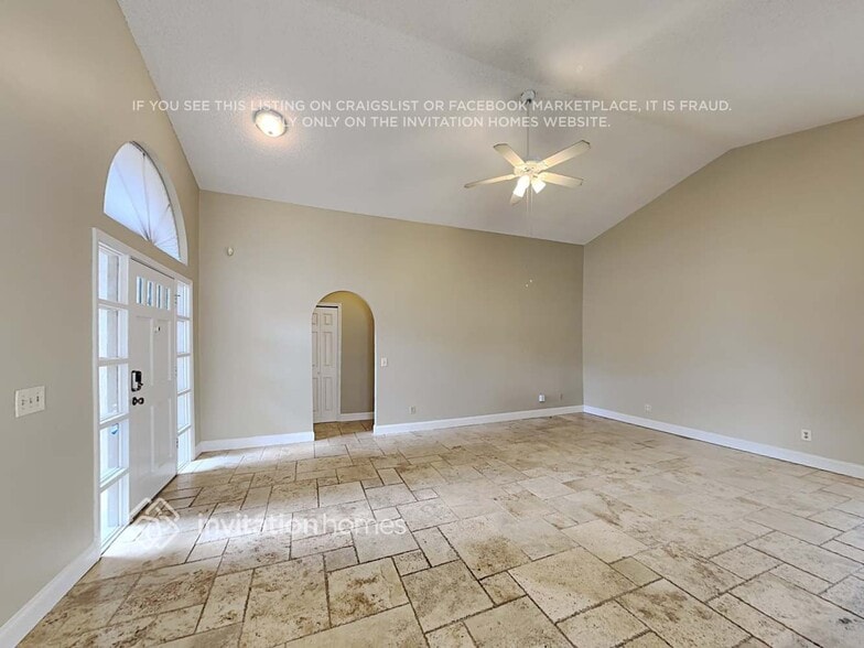 Building Photo - 1039 Whittier Cir