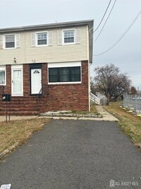 Building Photo - 37 Irving St