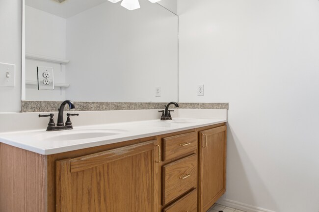 Building Photo - 8751 5170 W