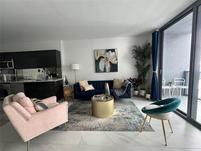 Building Photo - 31 SE 6th St