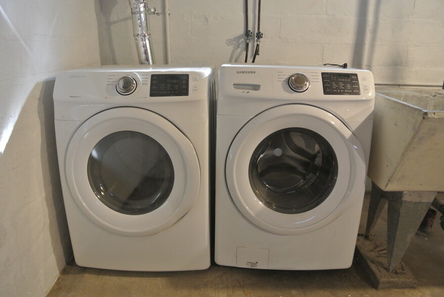 Washer and Dryer - 180 fairview ave s