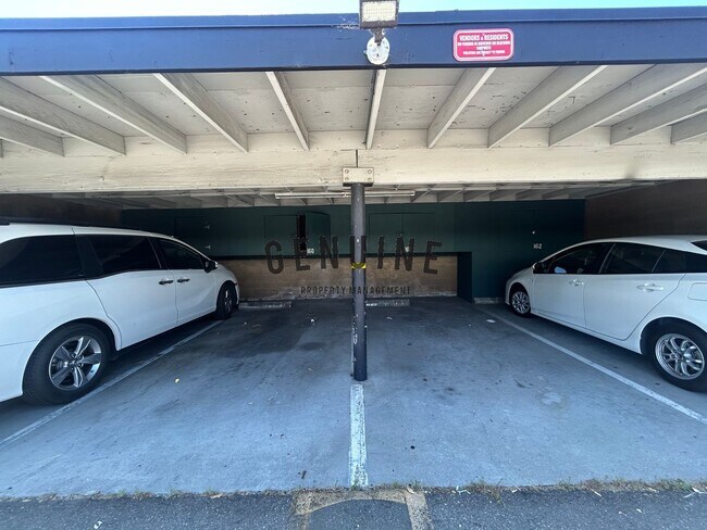 Building Photo - 12200 Montecito Rd
