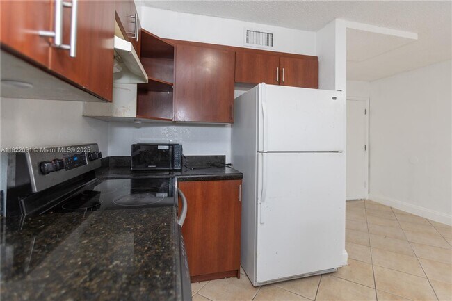 Building Photo - 4415 Treehouse Ln