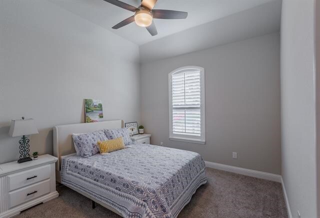 Building Photo - 936 Parkside Dr