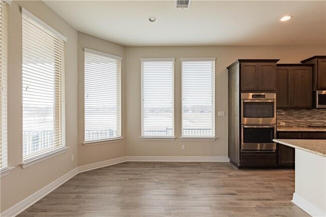 Building Photo - 6224 Lake Teravista Way