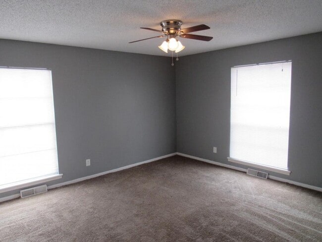 Building Photo - 8705 Countryshire Lane - Unit #1