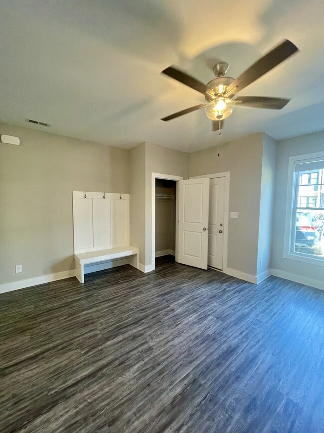 Building Photo - 45 High St