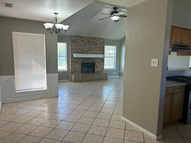 Building Photo - 7101 Premont Dr