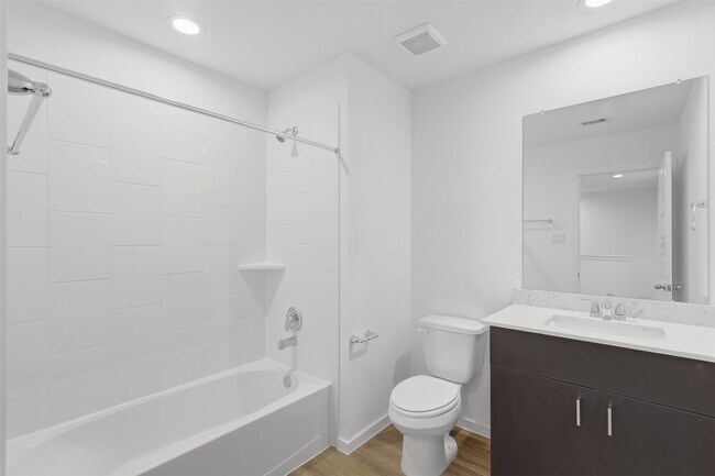 Building Photo - 7720 Inwood Grv Ln