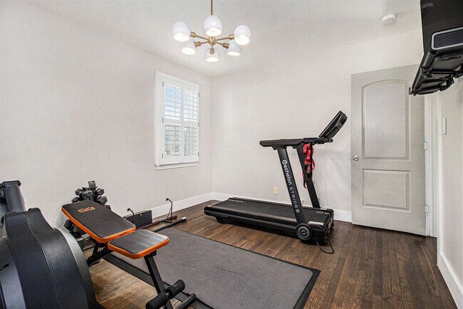 Building Photo - Fully Renovated Smart Home | EV Ready | Au...