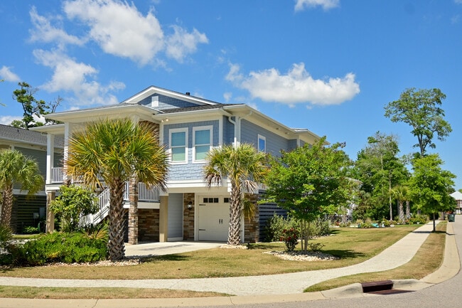 Building Photo - 1013 Marsh Vw Dr