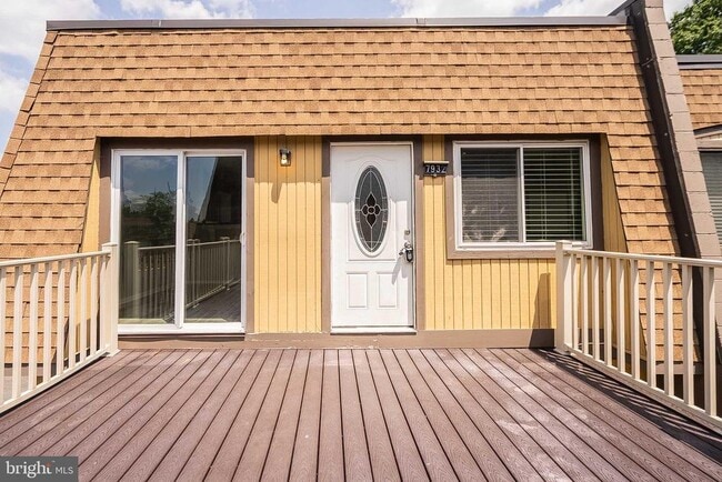 Building Photo - 7932 Silverada Pl