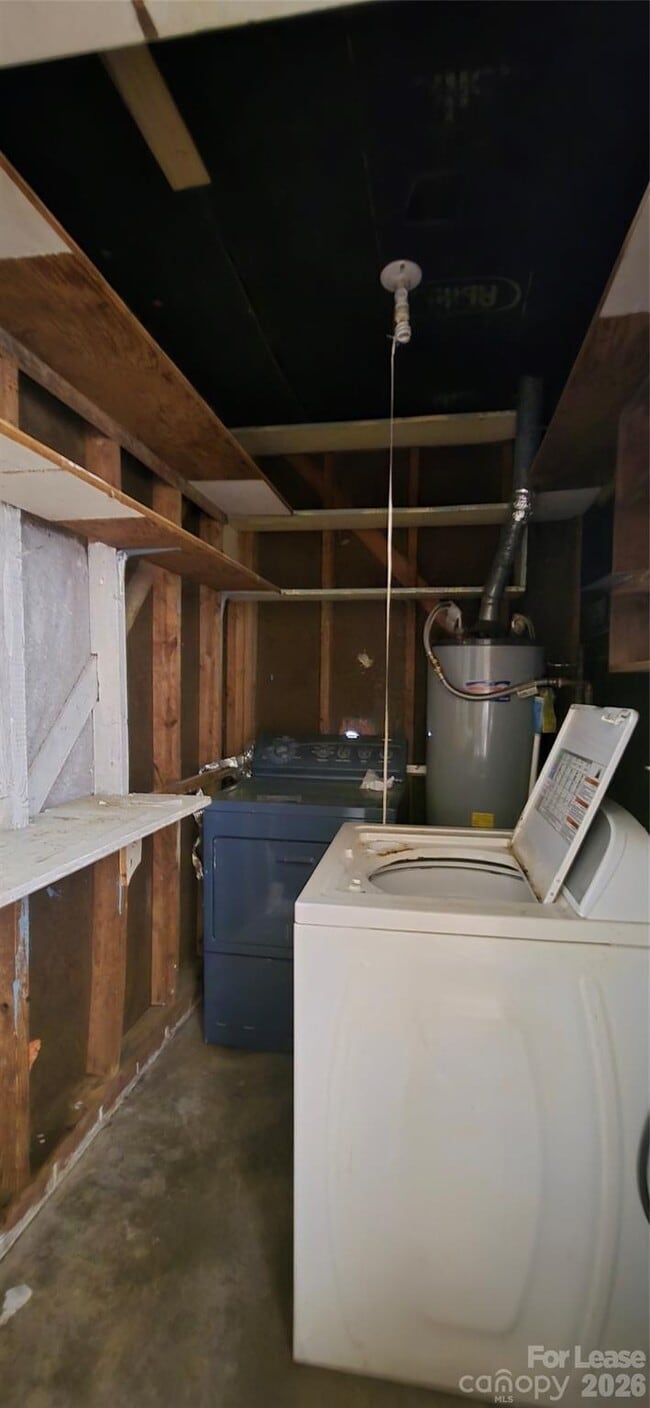 Building Photo - 1801 Darbrook Dr