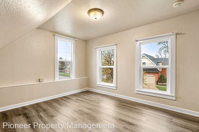Building Photo - 2 br, 1.5 bath House - 415 E Colorado Ave