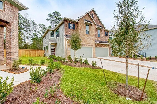 Primary Photo - 332 N Spotted Fern Dr