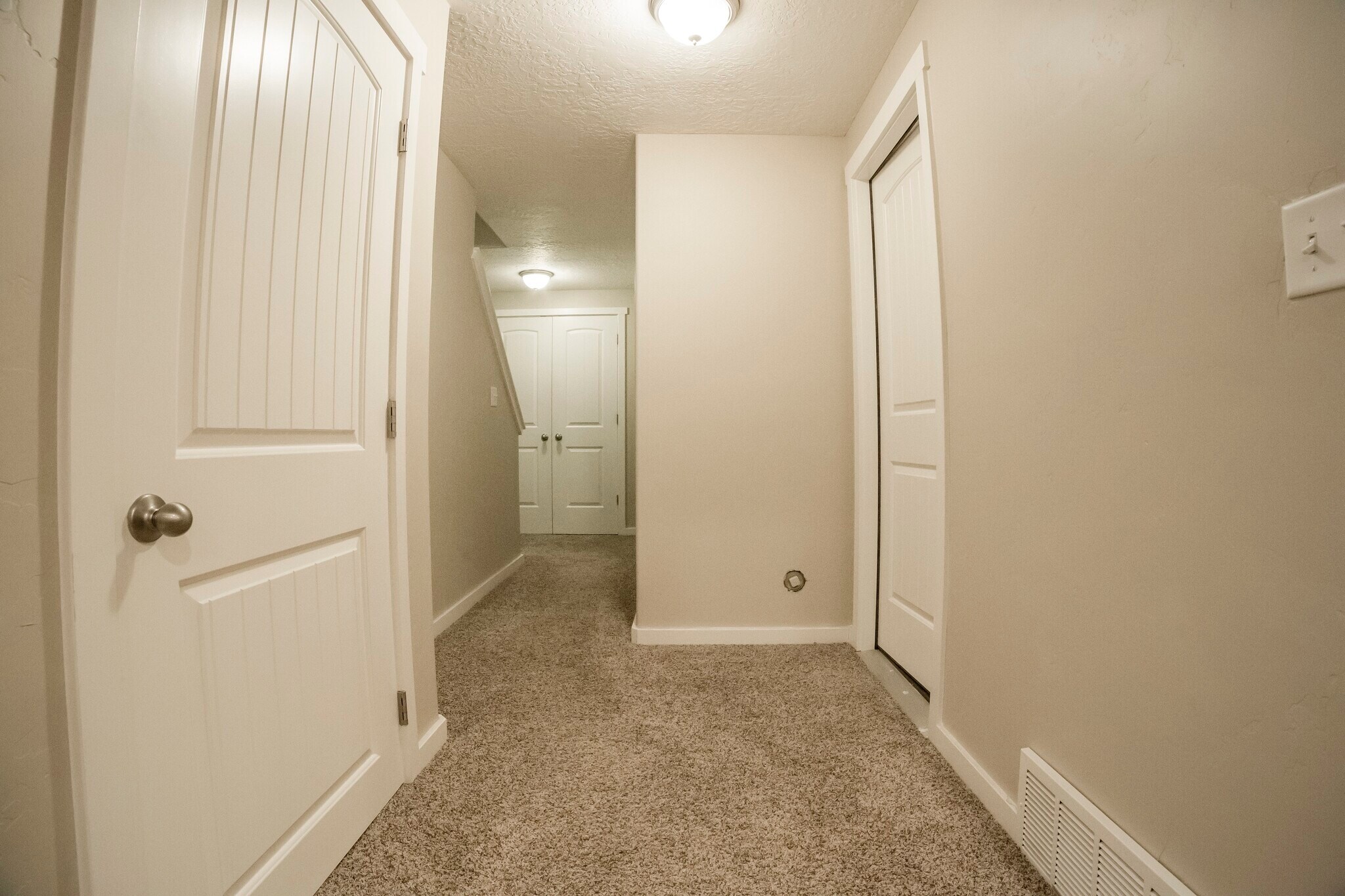 Building Photo - 2666 W Cottonwood Dr