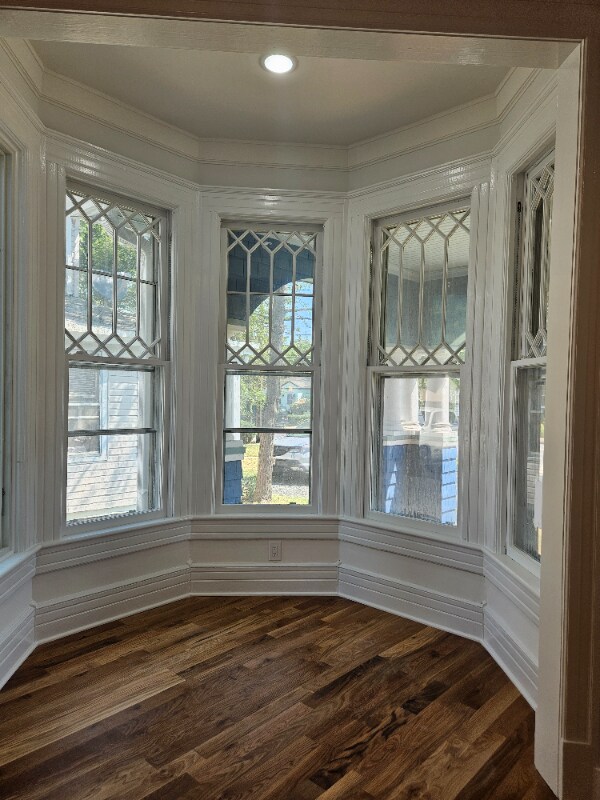 Building Photo - 90 Shrewsbury Ave