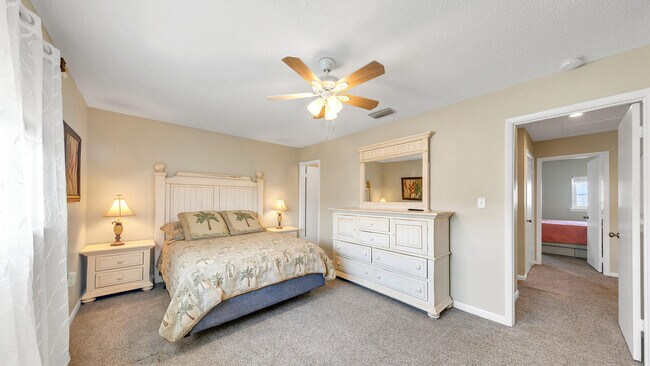 Building Photo - 445 Gulf Shore Dr