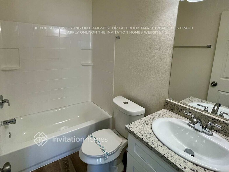 Building Photo - 12931 W Soledad St