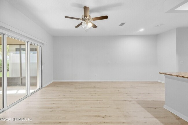 Building Photo - 13305 Solar Dr