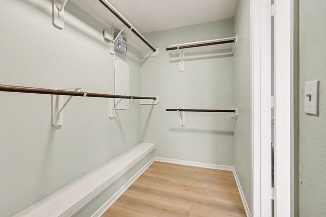 Building Photo - 17447 S Summit Canyon Dr